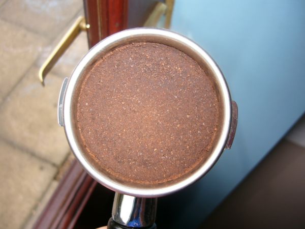 Perfect espresso puck