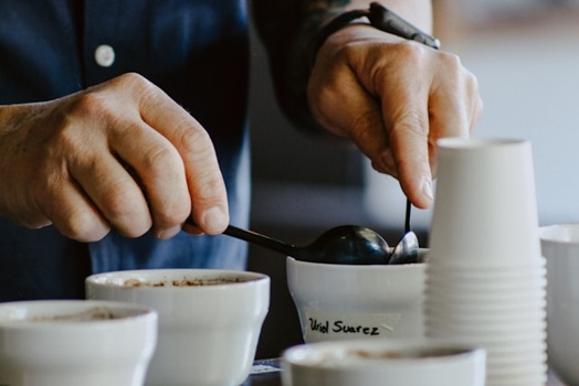 How to do coffee cupping